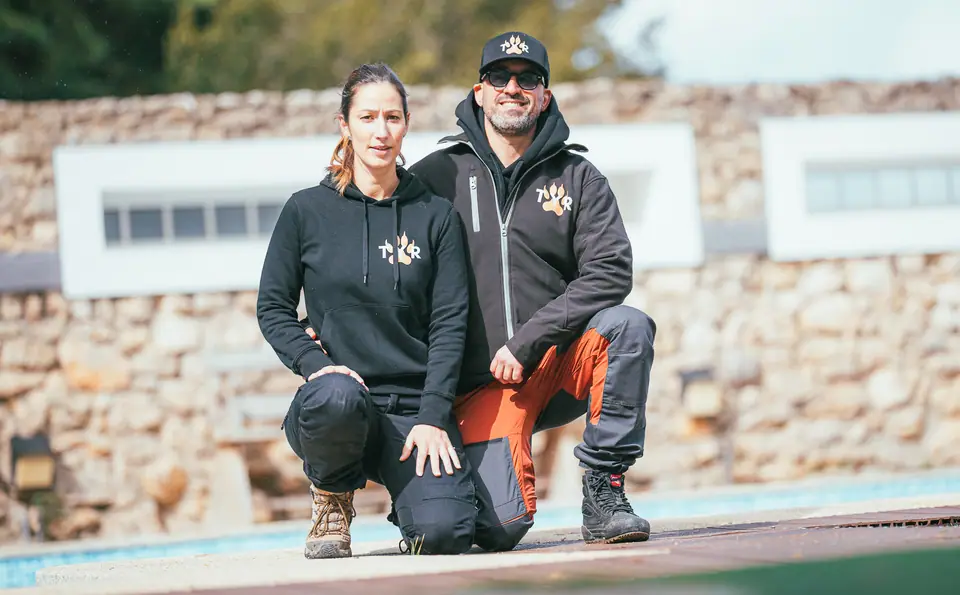Rui Navarro and Sandra Freitas in TYR training gear
